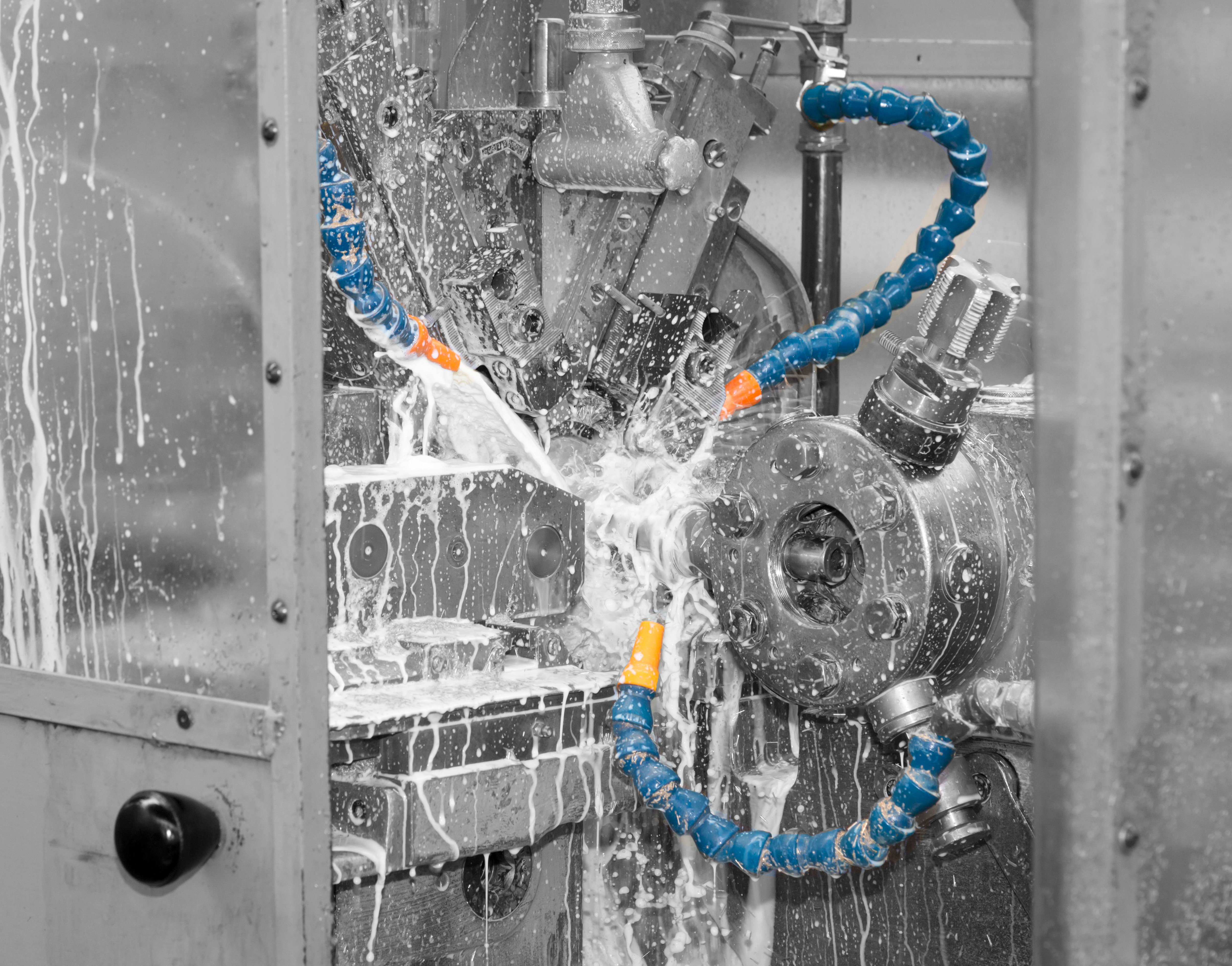Tour de décolletage en production dans les ateliers Boutté